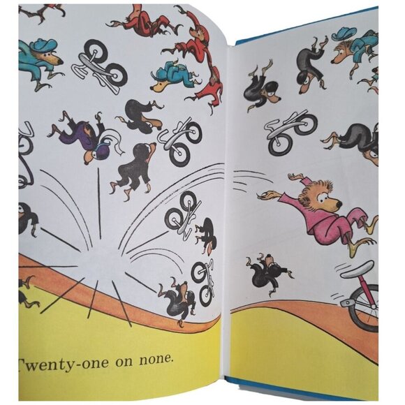 RARE Dr Seuss Berenstain Bears On Wheels Vintage‎ 1969 Hardcover Children's Book - Picture 9 of 14